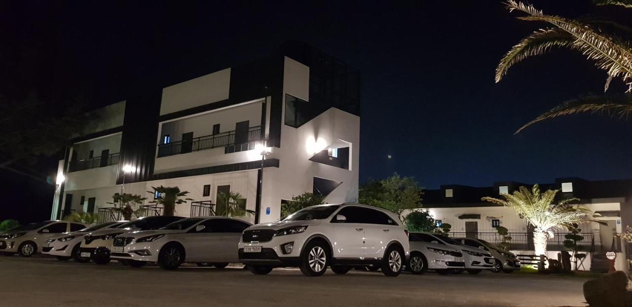 Villa Jeju Abientot Seogwipo Exterior foto